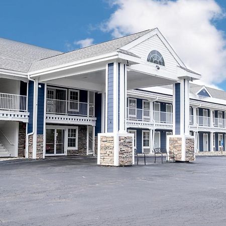 Hilltop Inn & Suites, Near Foxwoods Casino North Stonington Exteriör bild