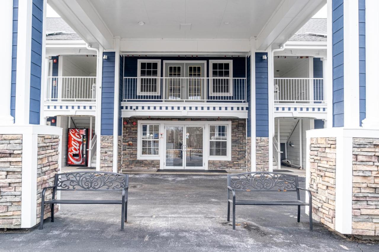 Hilltop Inn & Suites, Near Foxwoods Casino North Stonington Exteriör bild