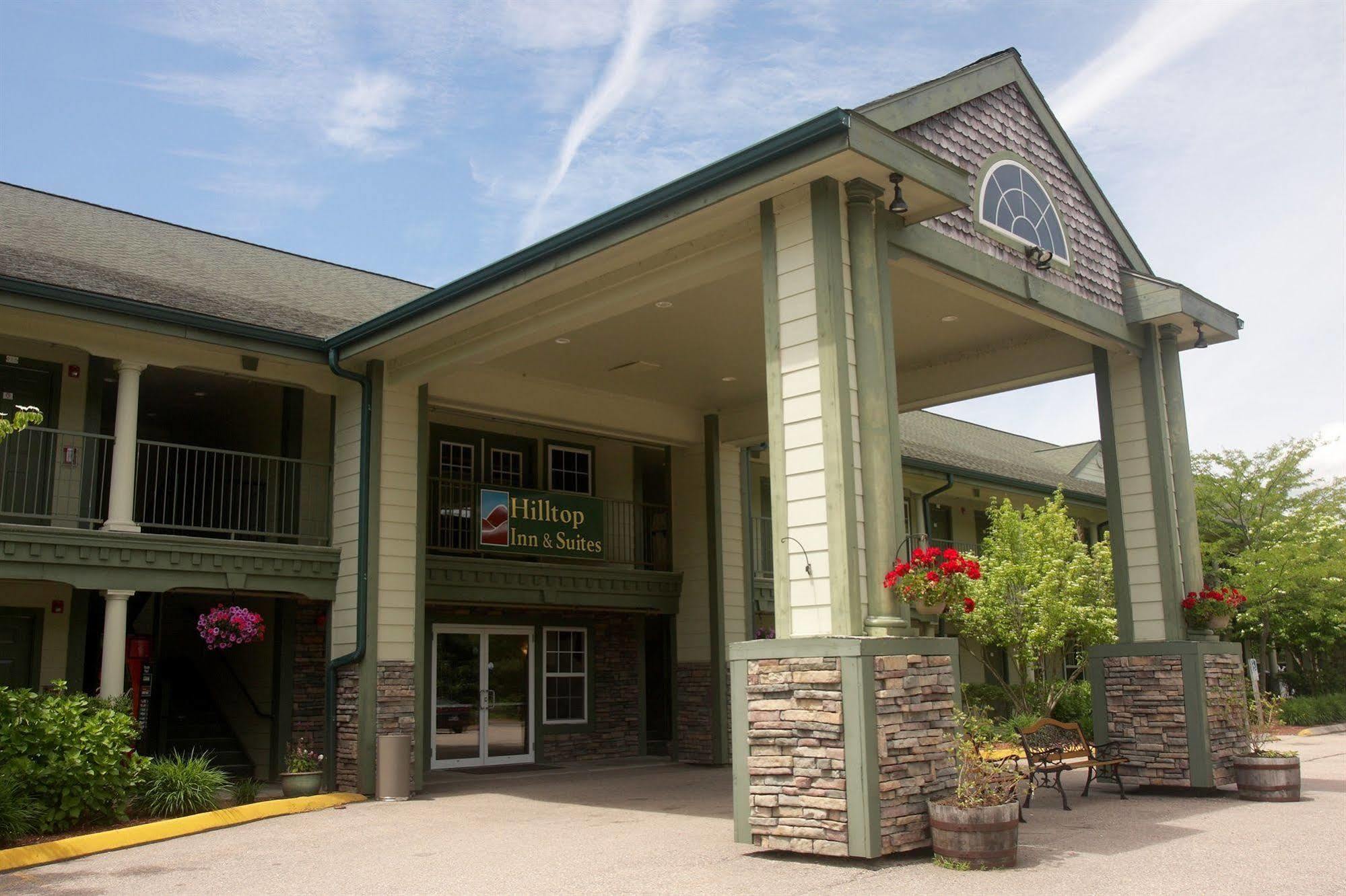 Hilltop Inn & Suites, Near Foxwoods Casino North Stonington Exteriör bild